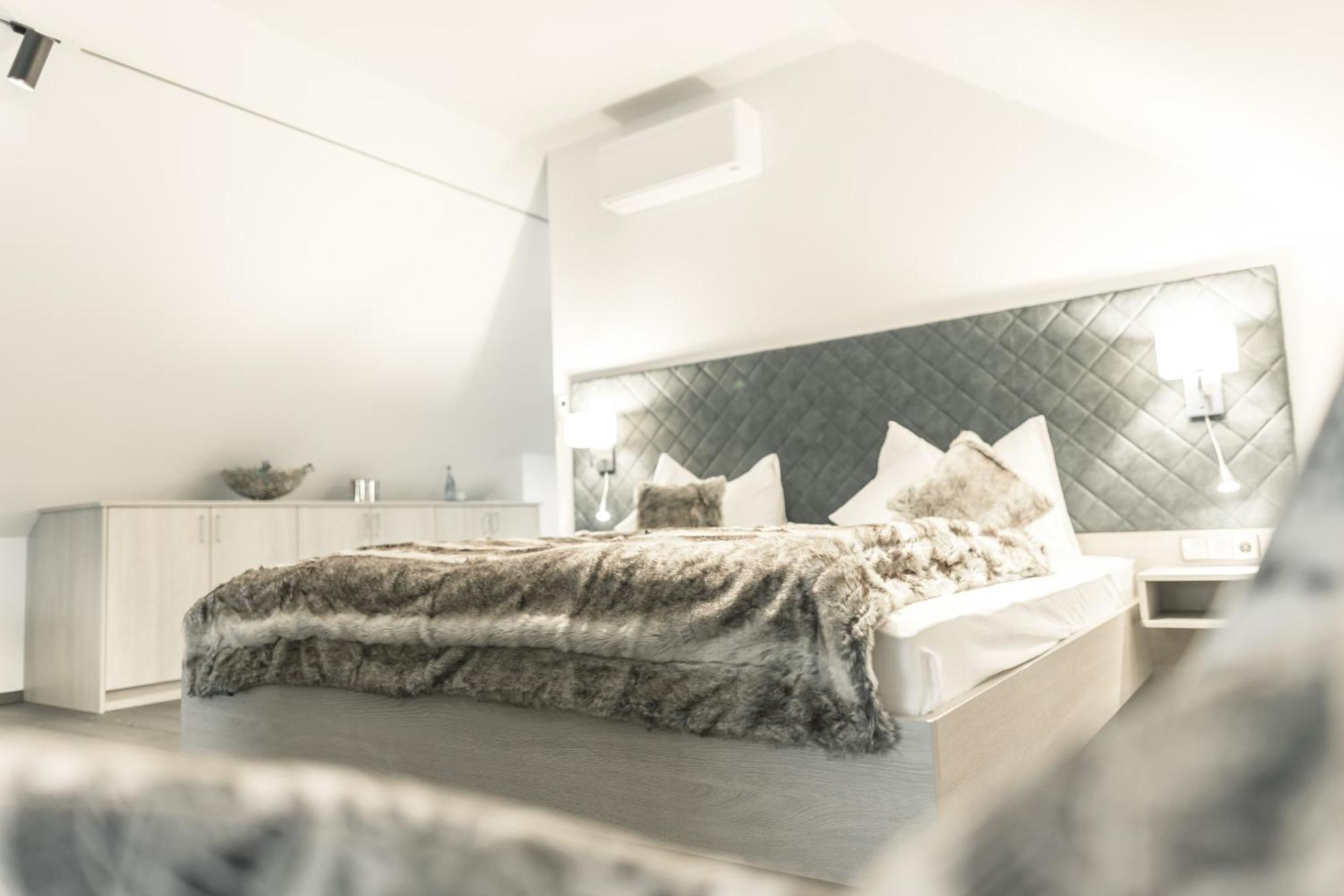 Landhotel Waldeck Fremdingen エクステリア 写真